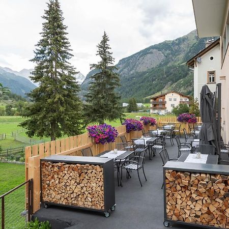 Hotel Crusch Alba Swiss Lodge Zernez Eksteriør billede